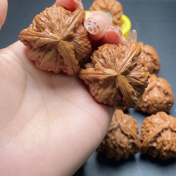 逍***遥核桃核桃吊坠白狮子