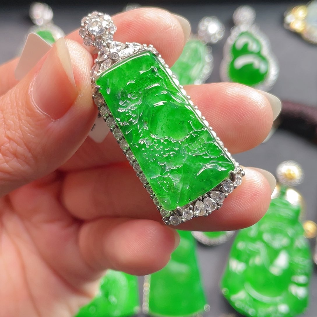 吊坠(不含链)未镶嵌翡翠