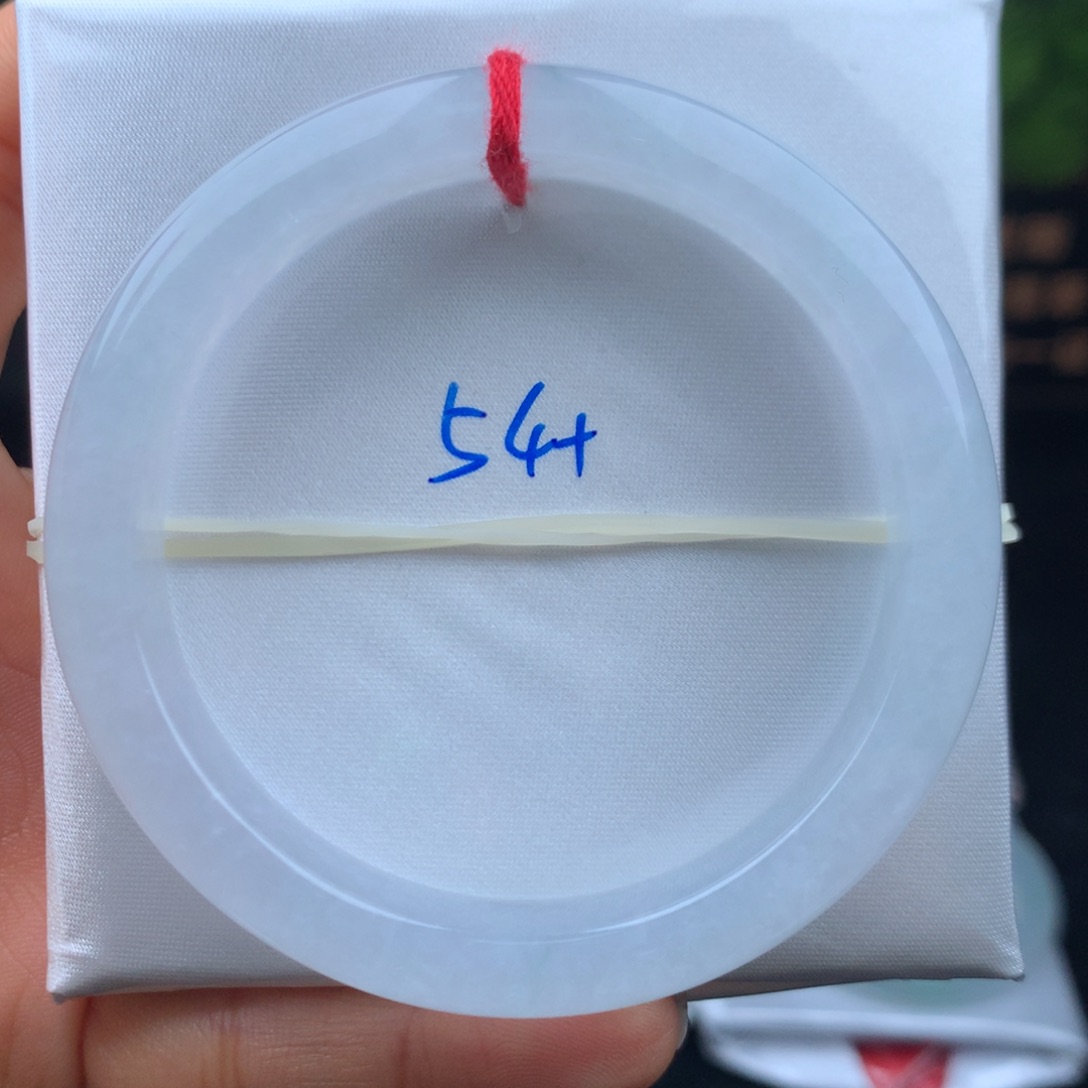 翡翠手镯未镶嵌手镯