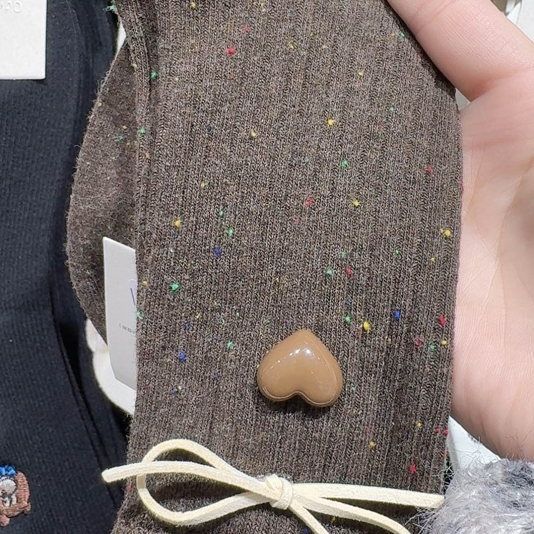 非金属咖色爱心蝴蝶结ww