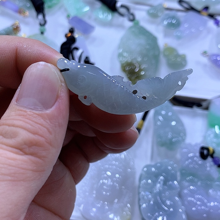 翡翠颈饰未镶嵌天然翡翠A货吊坠