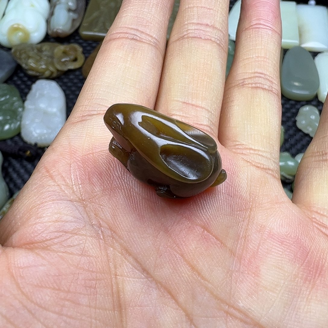 和田玉未镶嵌吊坠(不含链)