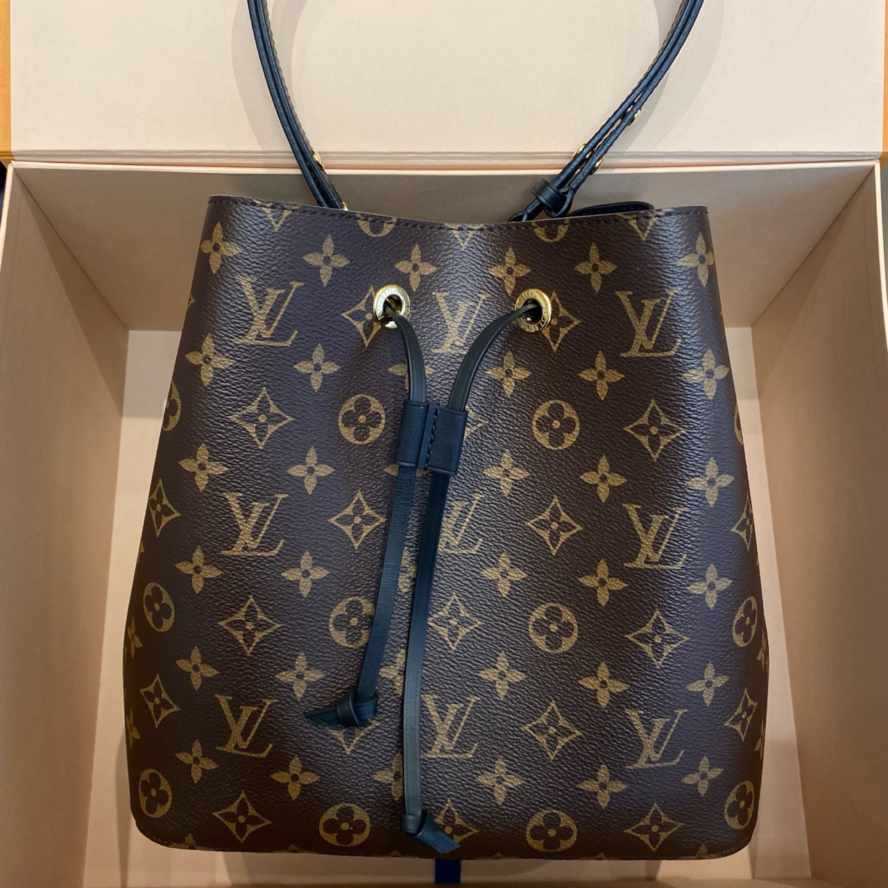 99新 LouisVuitton/路易威登 LV路易威登 老花水桶黑色 芯片款