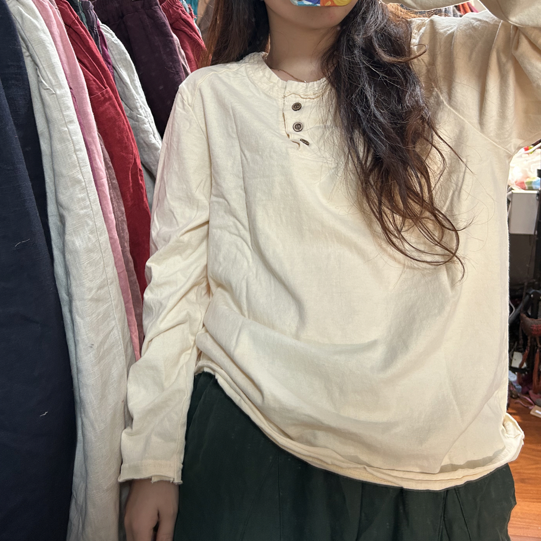 妞妞 新款砂洗做旧三粒扣针织棉炒色百搭长袖小衫