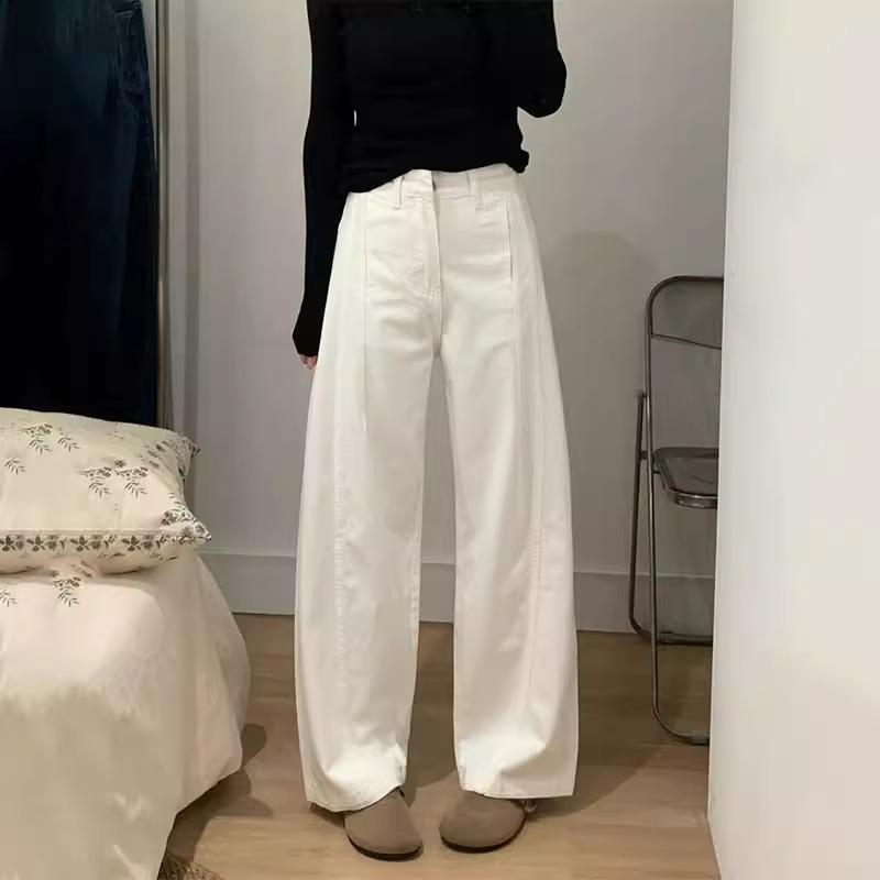 大码白色弯刀阔腿牛仔裤女春秋胖mm宽松美式高腰显瘦镰刀直筒裤子