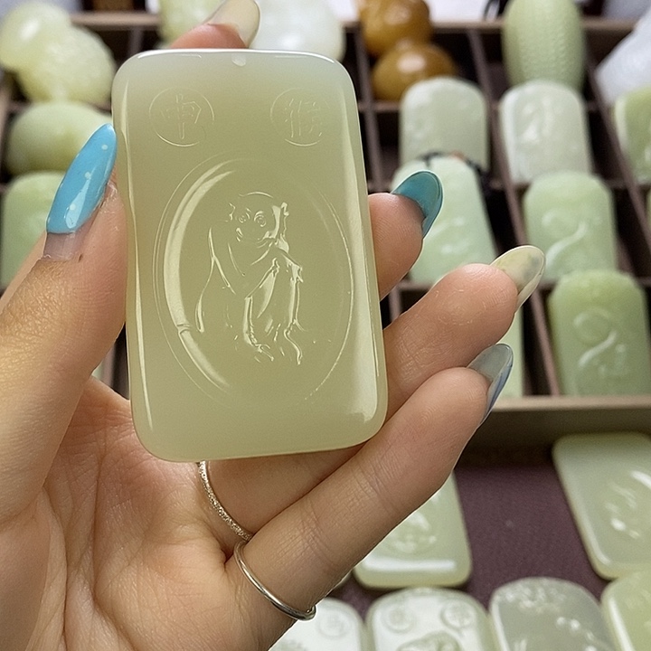 昆仑石双面守护猴