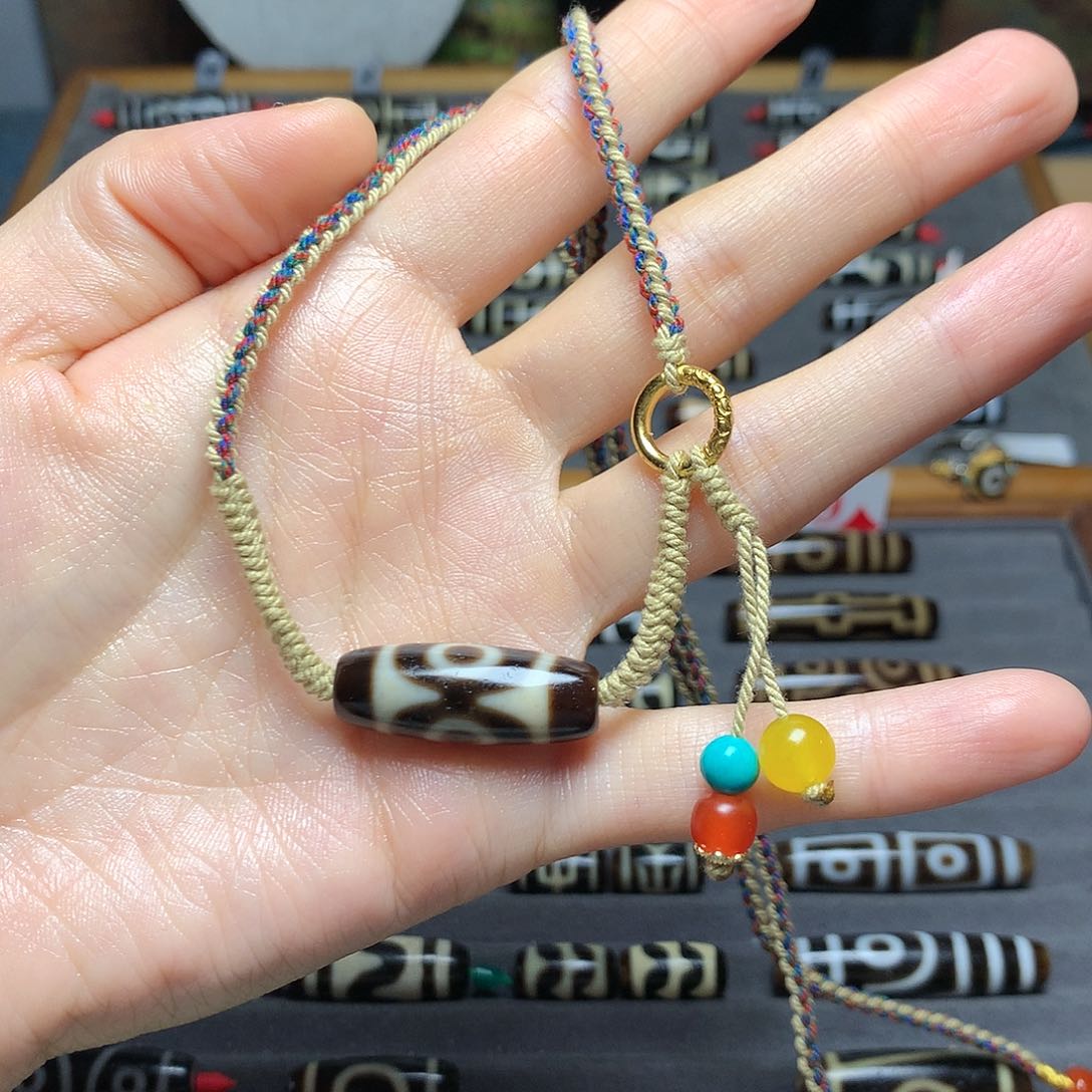 玛瑙/玉髓吊坠(赠链)未镶嵌