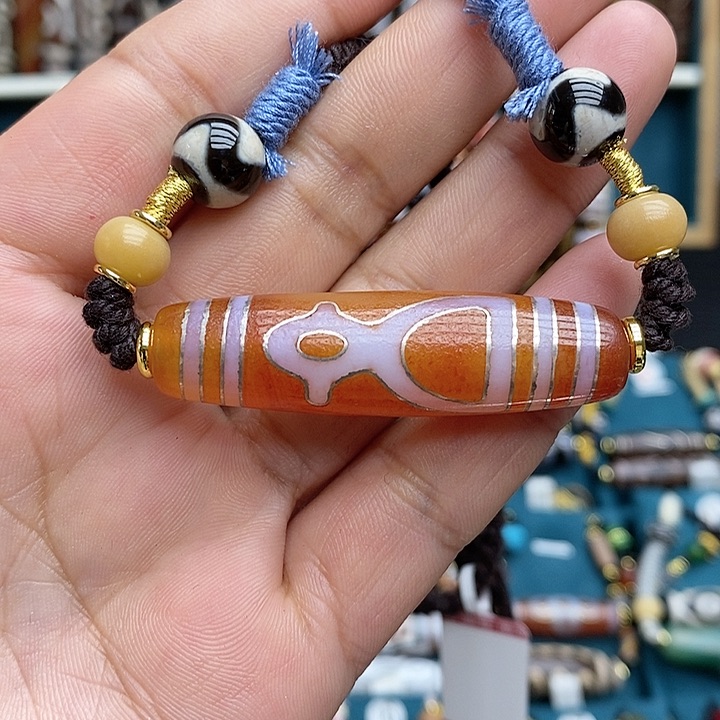 玛瑙/玉髓颈饰合金