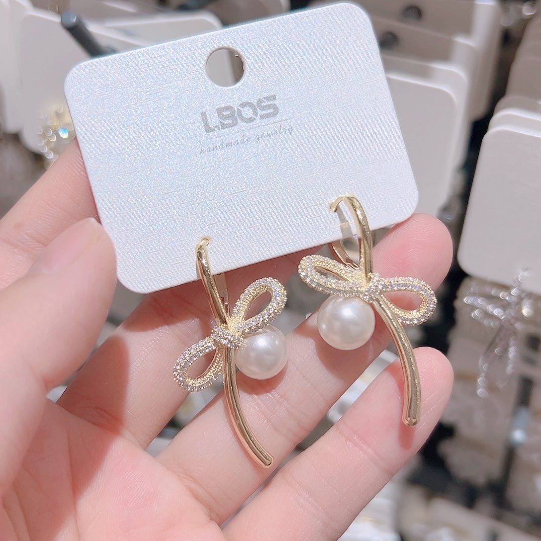 给***妈琉璃纯铜合金耳环的