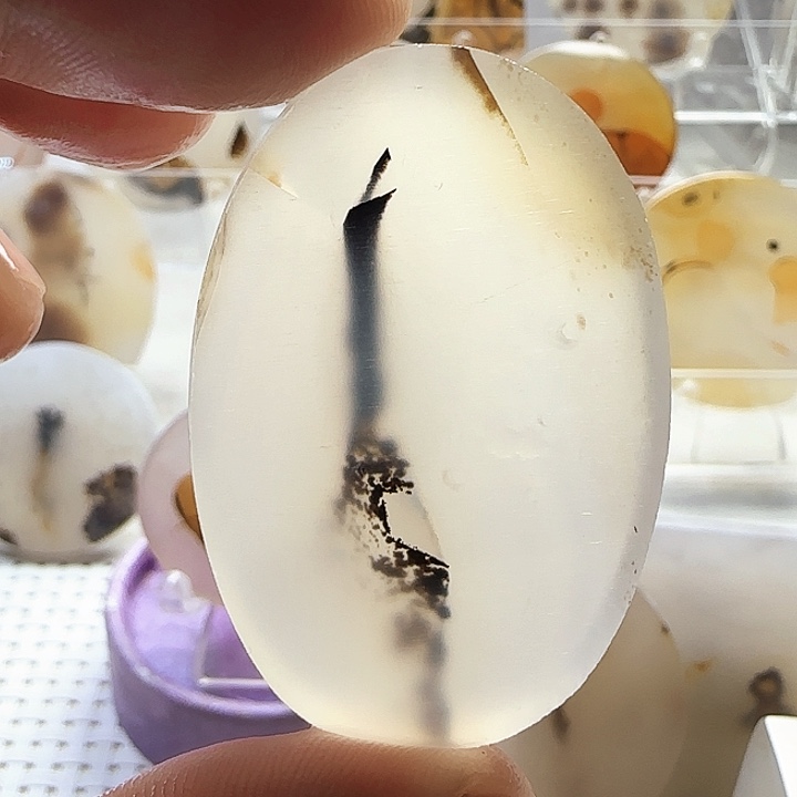 未镶嵌玛瑙/玉髓珠宝奇石