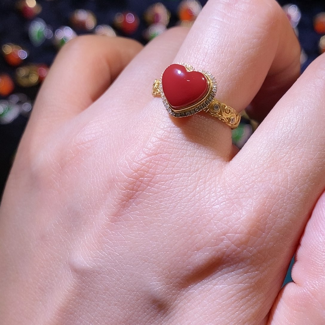 南红玛瑙戒指18K金镶嵌