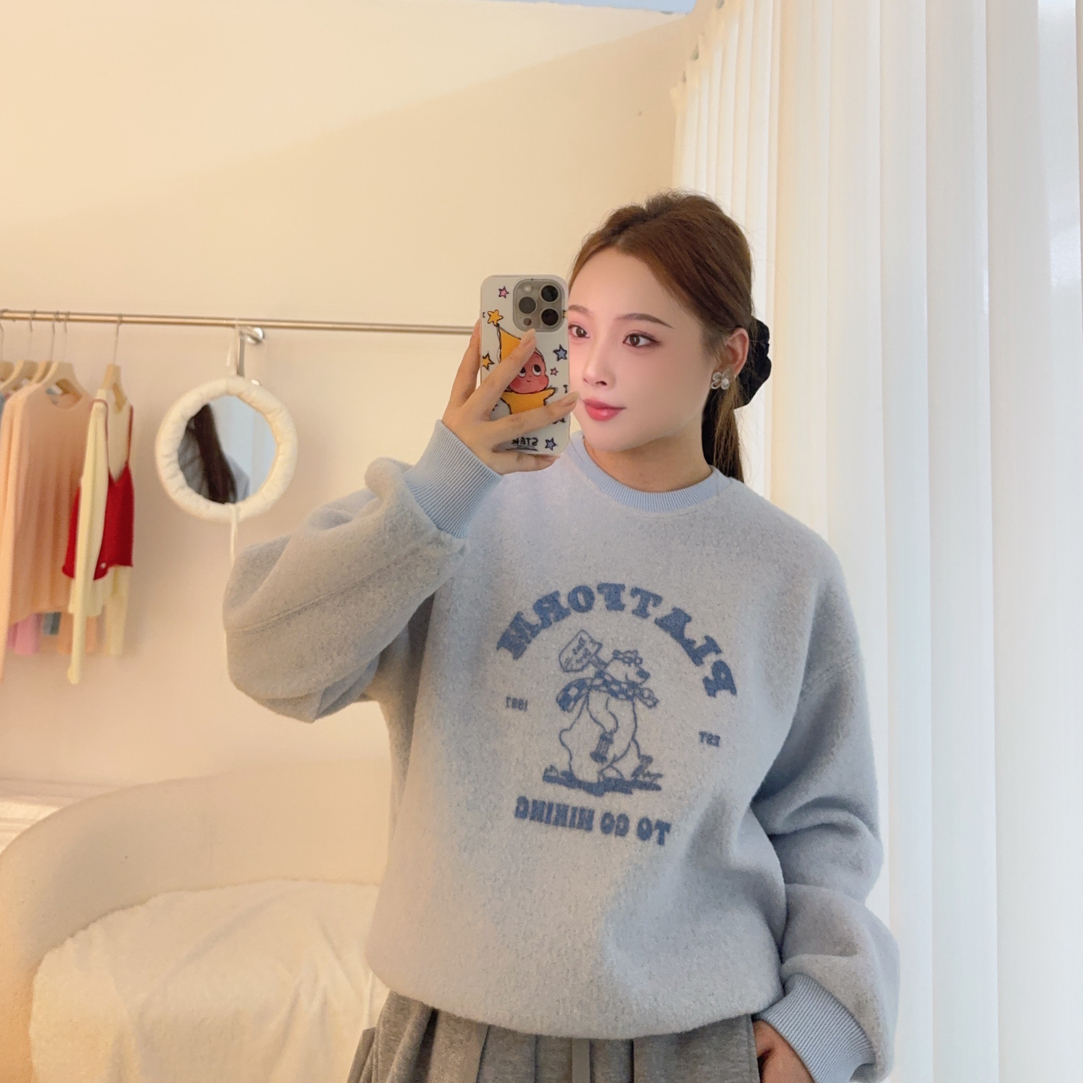 粉色卡通印花圆领加绒卫衣女秋冬韩版宽松长袖休闲保暖上衣