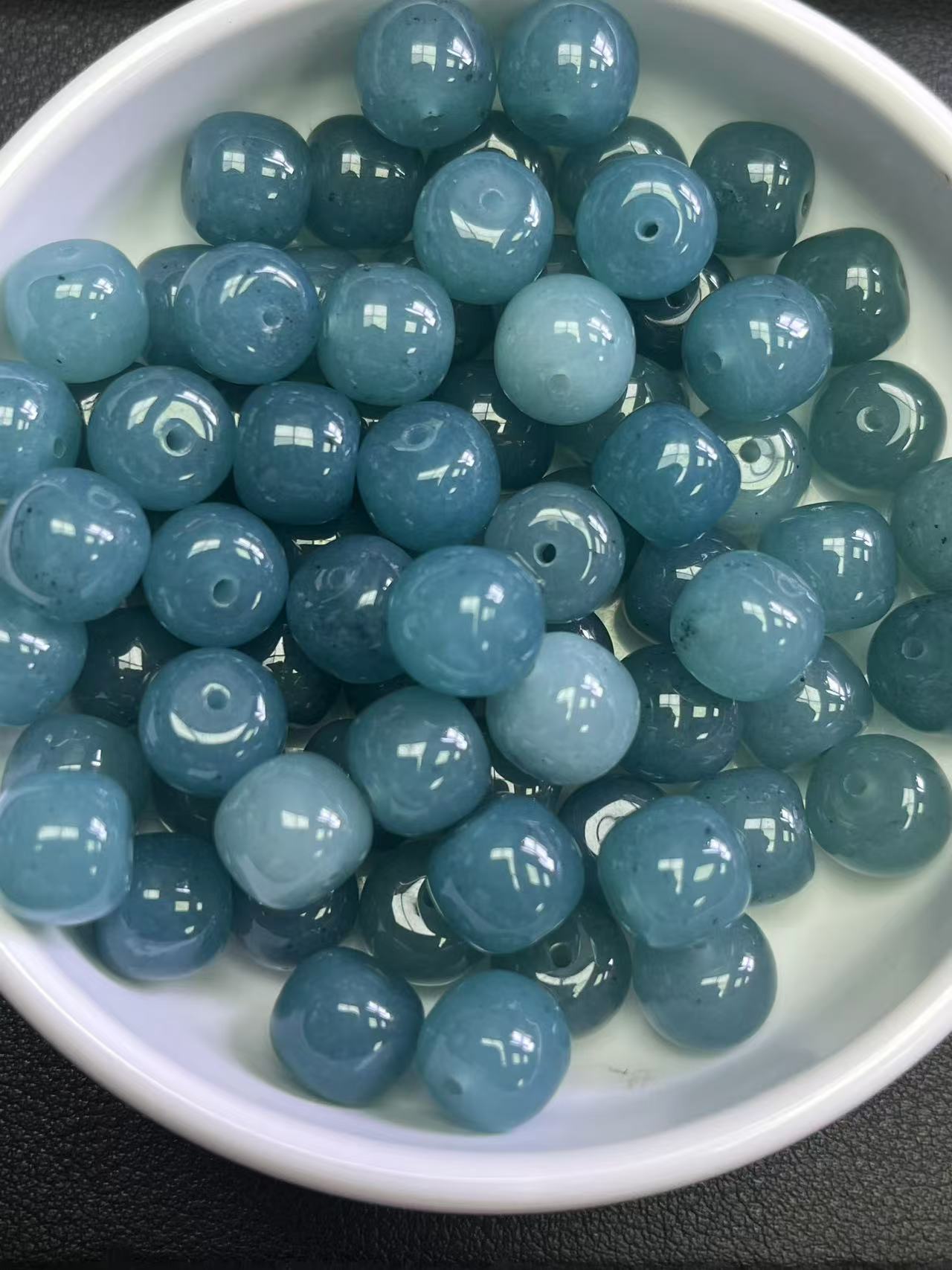 天然缅料A货翡翠散珠  蓝水翡翠老型珠Y2531 10*9 10颗（赠弹力绳）