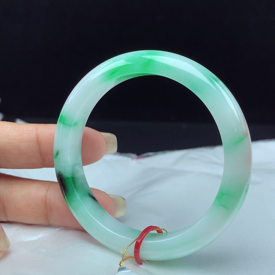 翡翠手镯未镶嵌52圈 2776