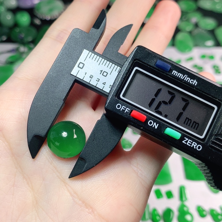 翡翠未镶嵌颈饰12.7*12.4*5.8