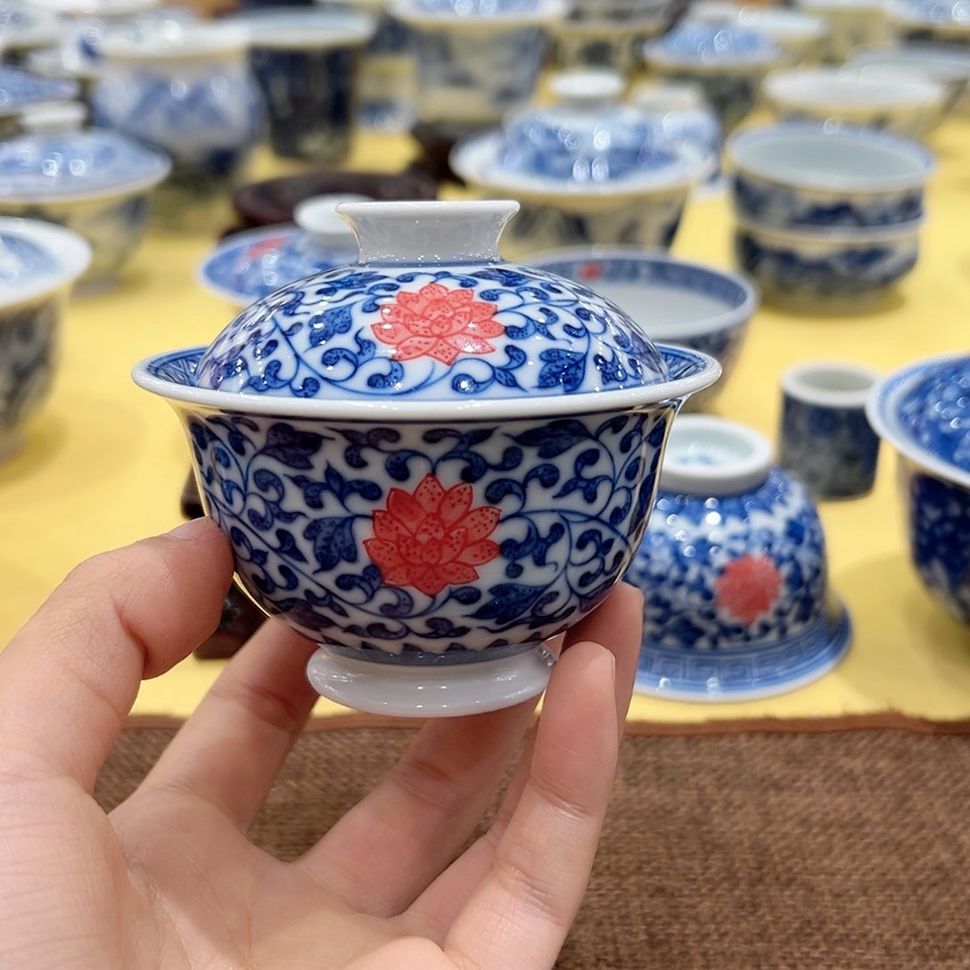 亦*正宗紫晶柴窑缠枝莲盖碗