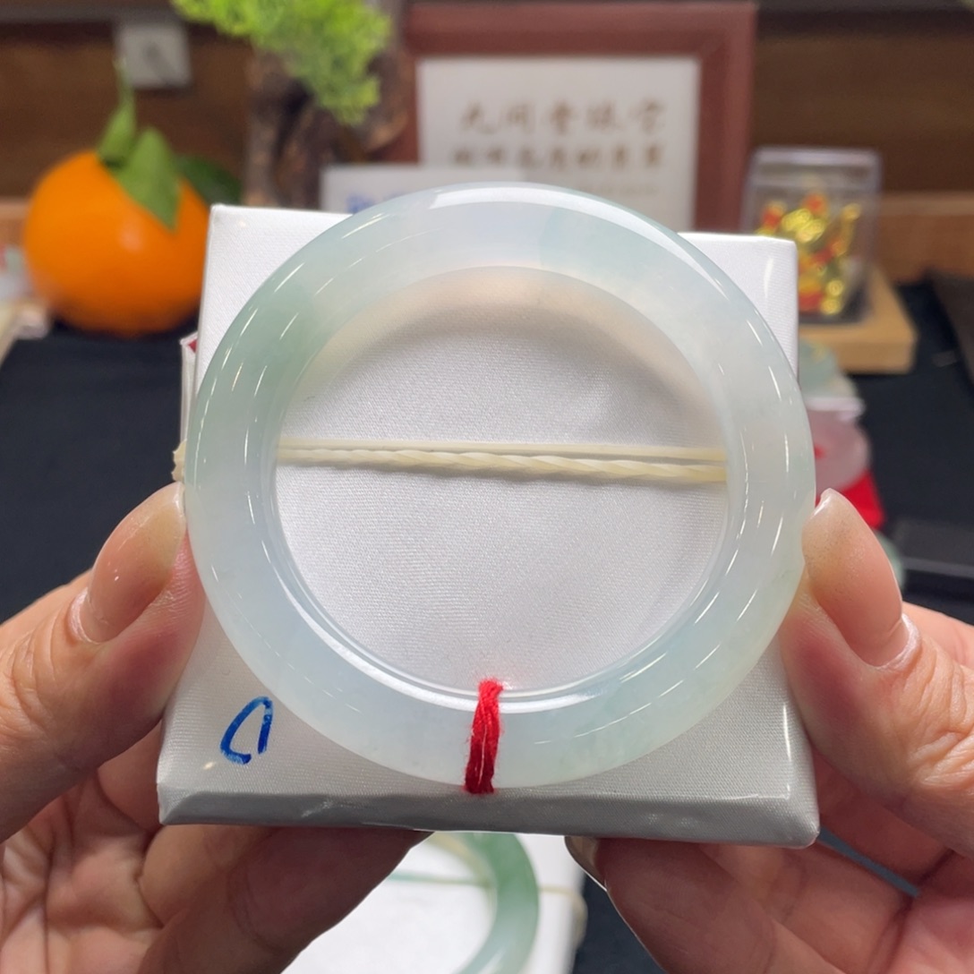 翡翠手镯未镶嵌翡翠55圆条