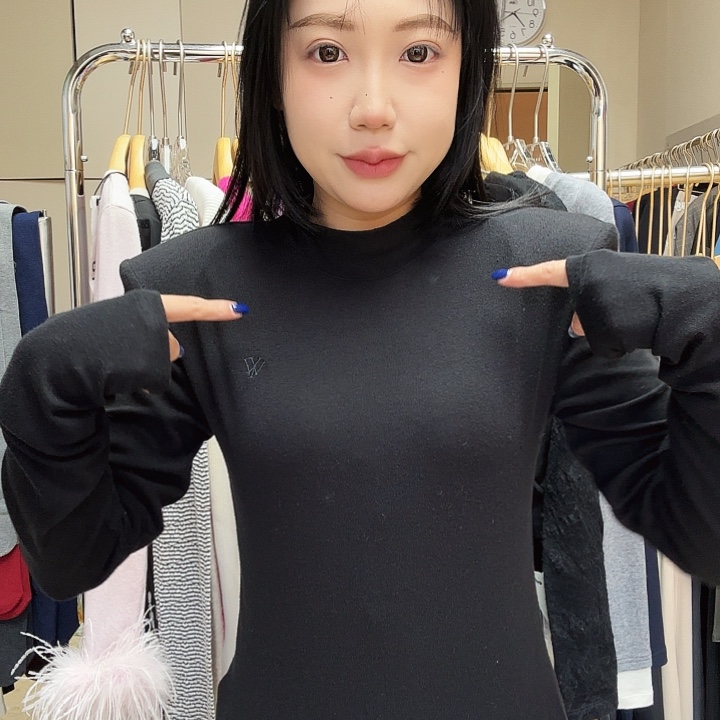 有尾l码黑色打底衫