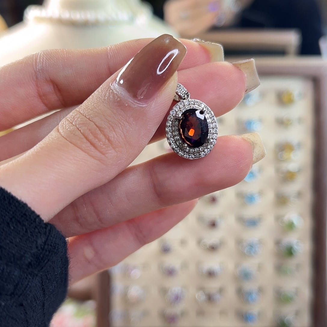 吊坠(赠链)银S925镶嵌石榴石