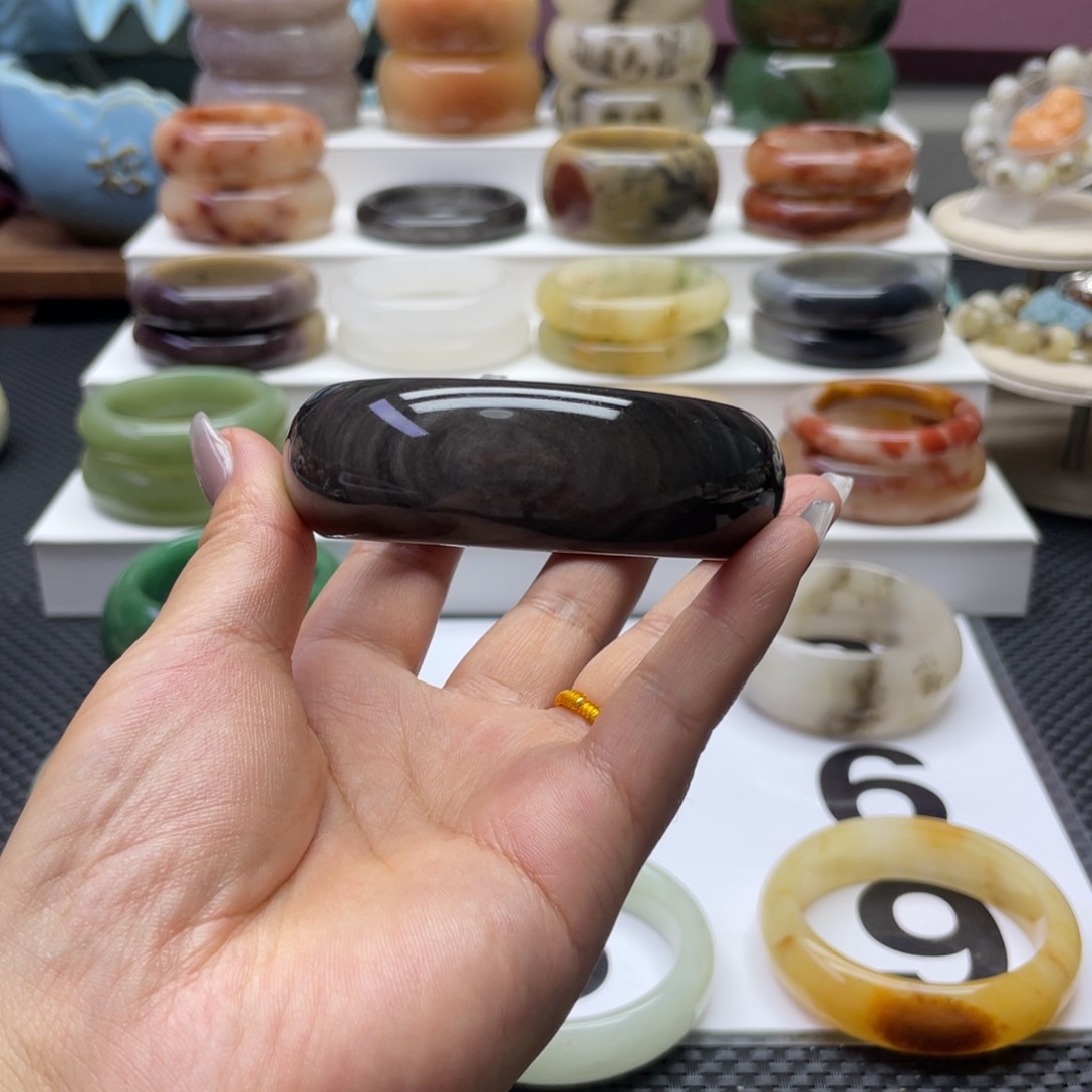 石英质玉手镯未镶嵌灿*