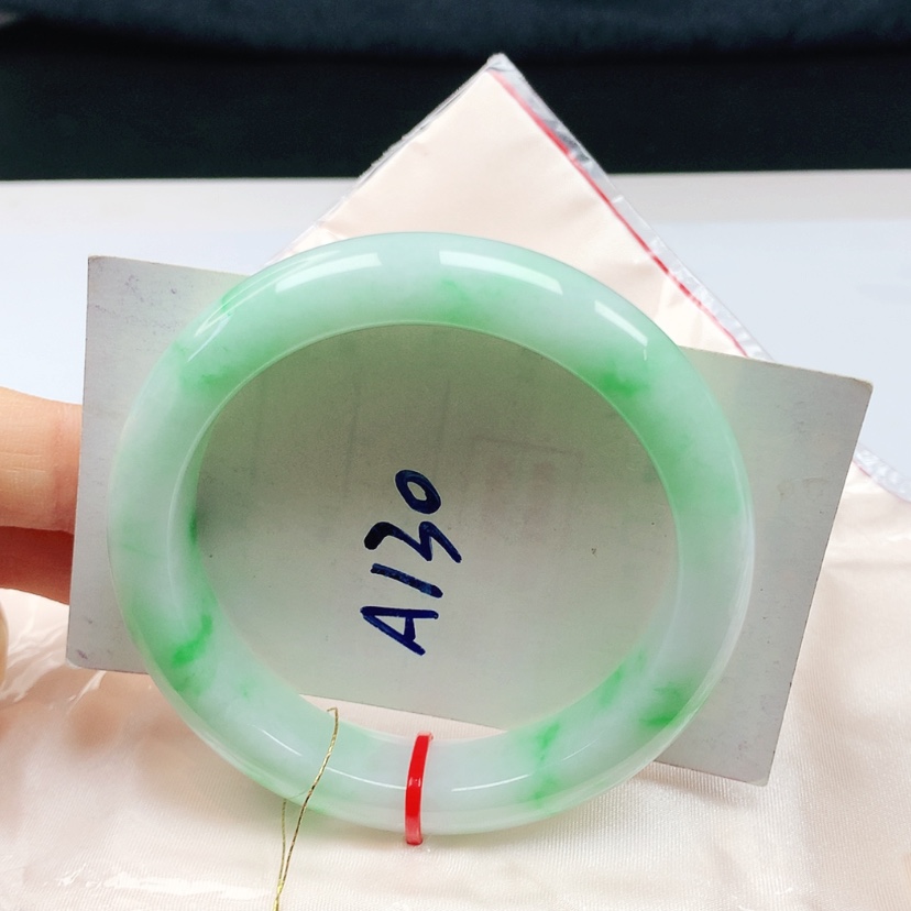 【闪购商品】翡翠手镯未镶嵌57➕圈口