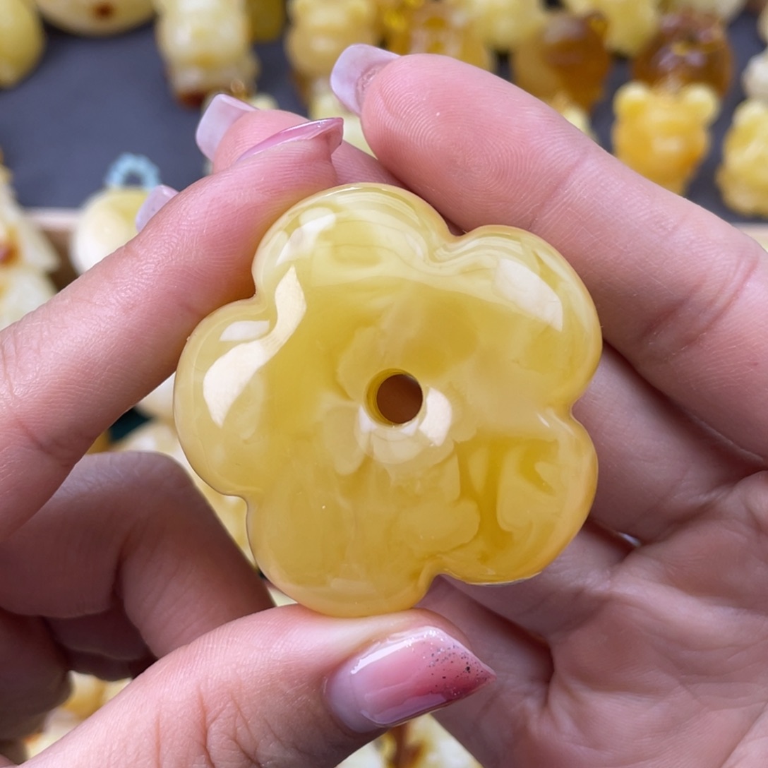 琥珀裸石未镶嵌蜜蜡