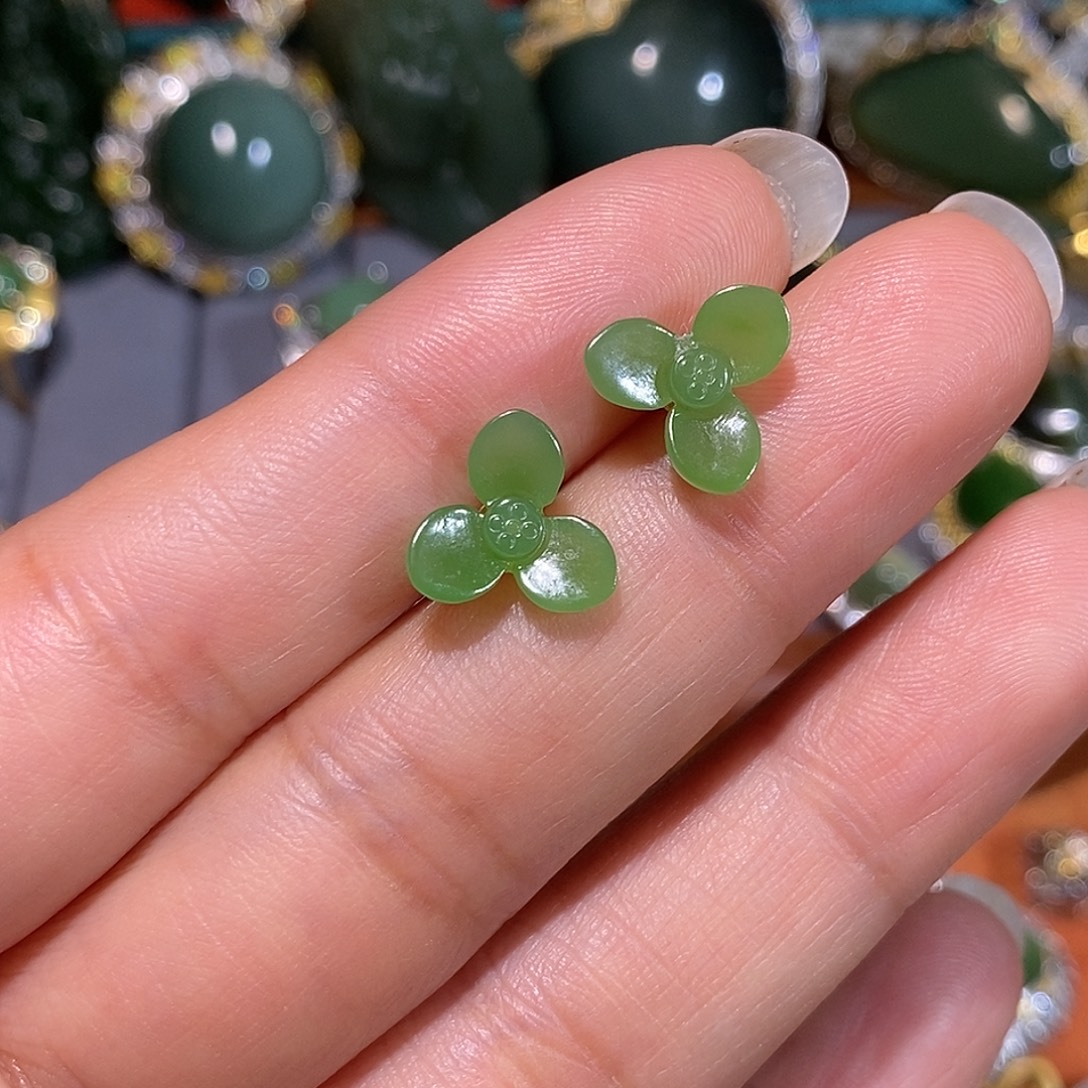 和田玉银S925镶嵌耳饰