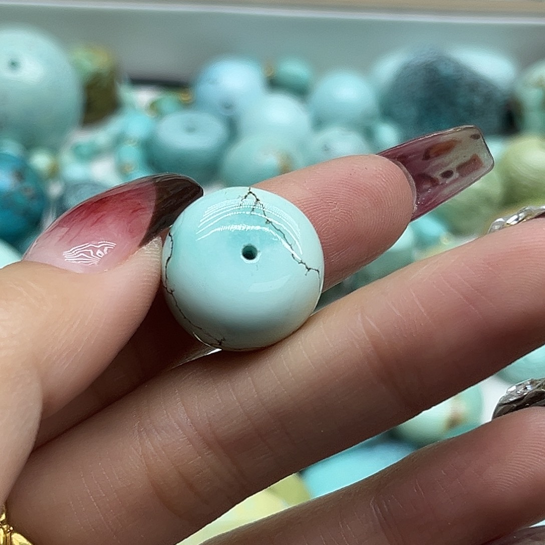 麦***骨绿松石未镶嵌珠宝奇石