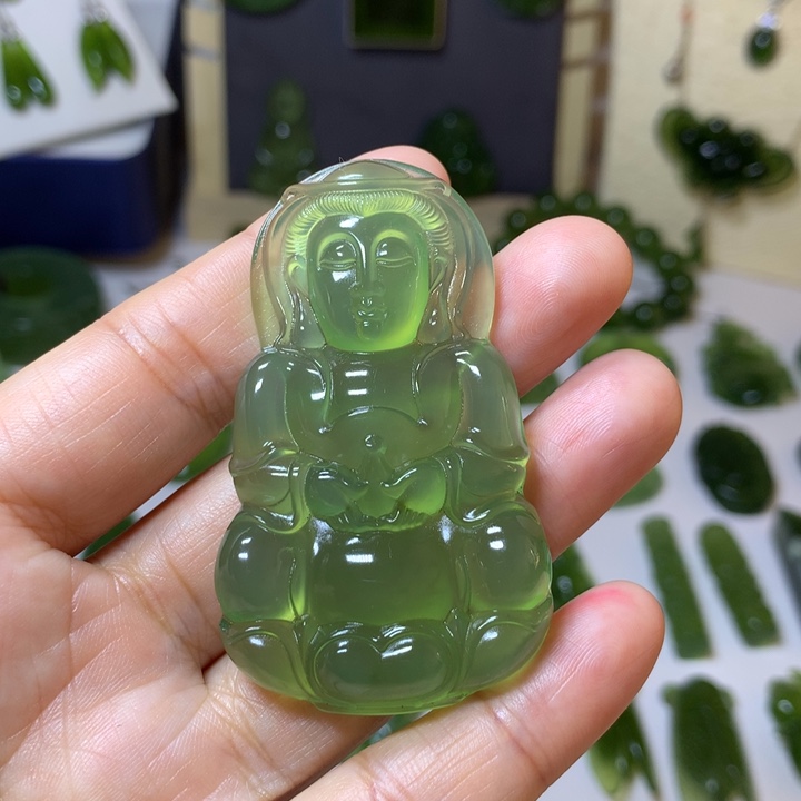 岫玉颈饰未镶嵌吊坠