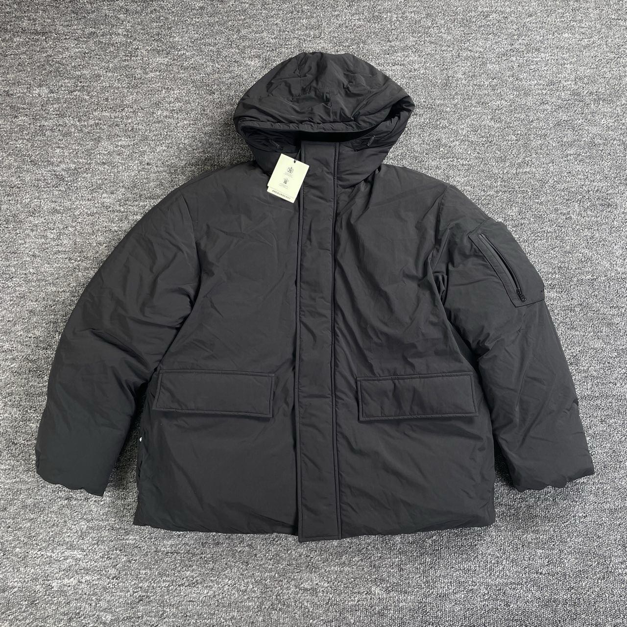 未使用 BURBERRY/博柏利 7635/FW23刺绣连帽拉链夹克外套/M码