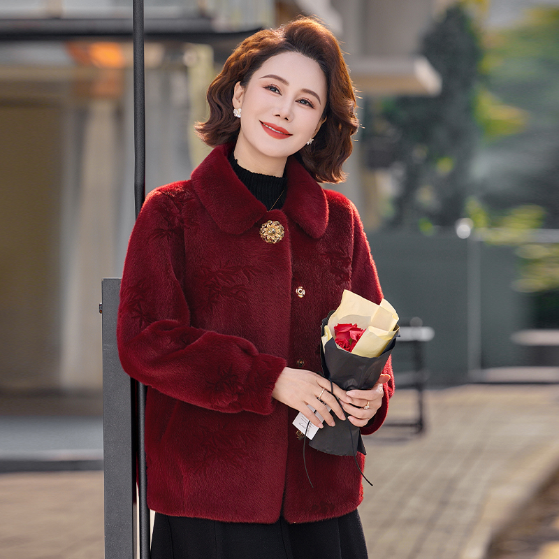 气质中老年女装洋气翻领短外套冬装加厚时尚妈妈装仿皮草上衣中年