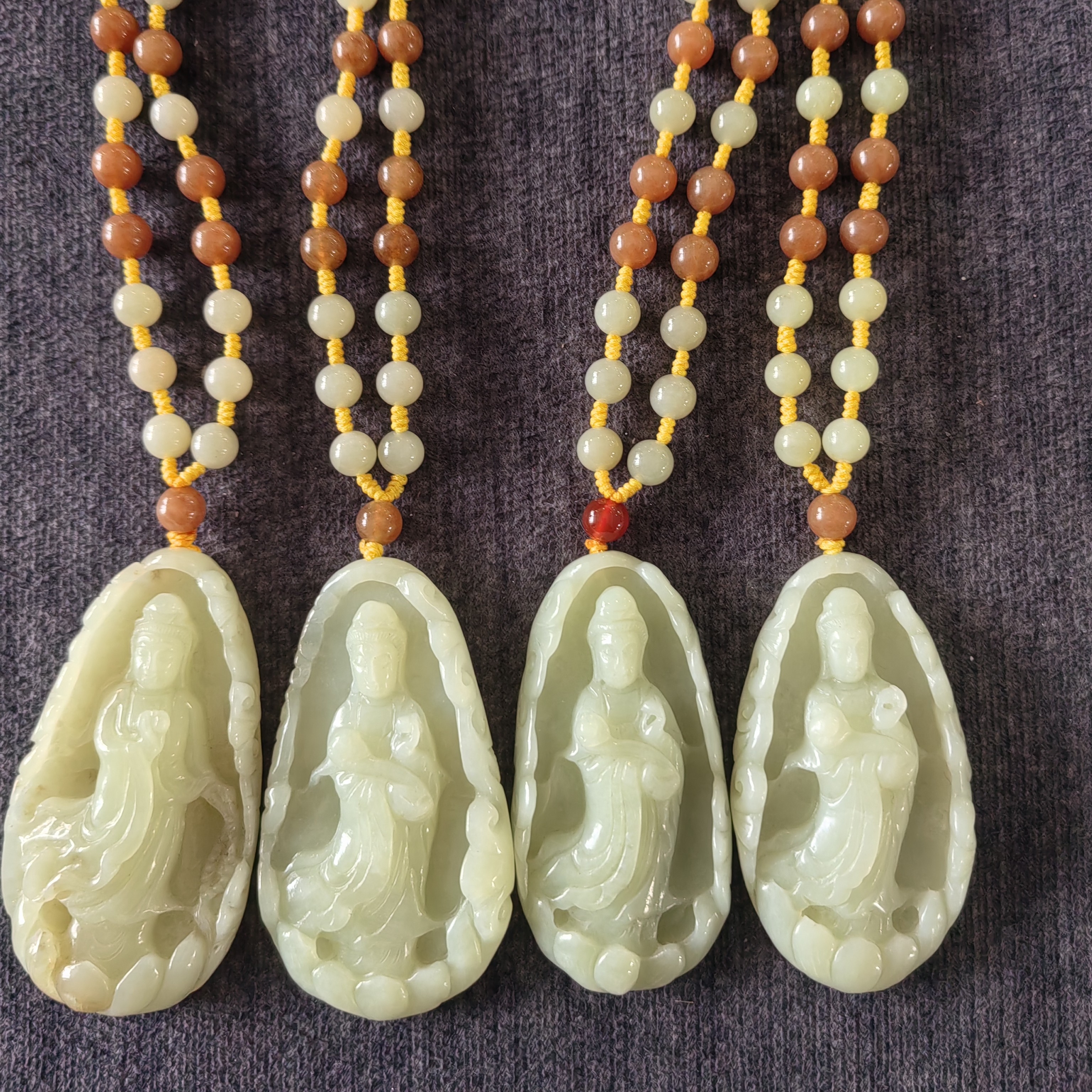 大师推荐爆款和田玉 观音吊坠多样性发其中之一