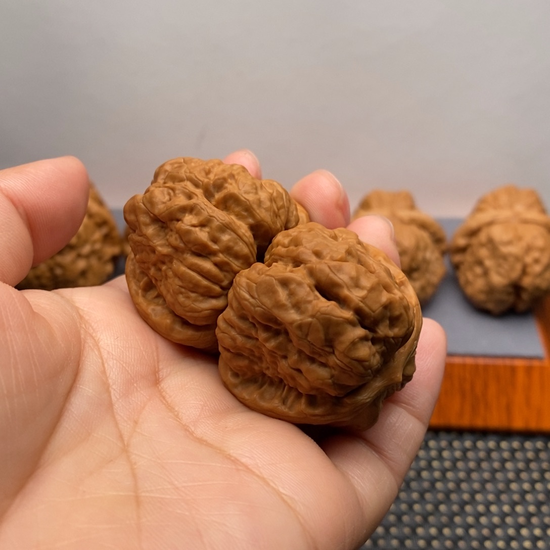 文玩核桃把件边38左右