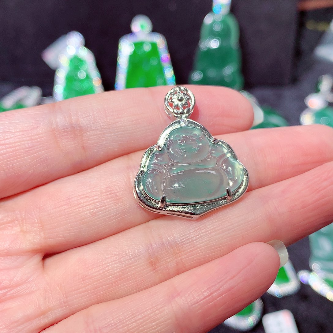 【闪购商品】翡翠吊坠(不含链)未镶嵌