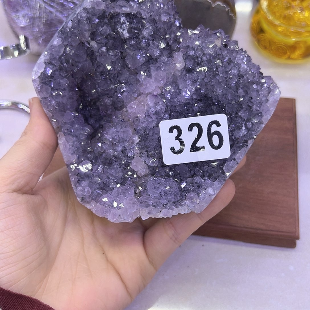 紫晶水晶摆件未镶嵌