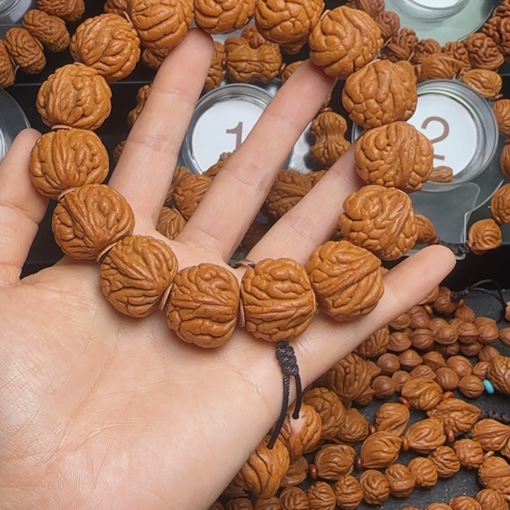 净***然桃核手串龙纹桃核