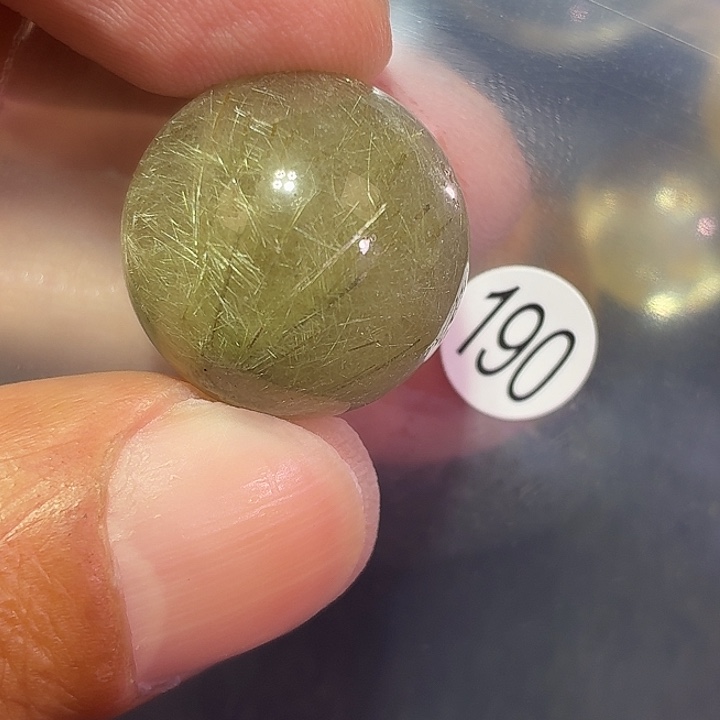 茶***i水晶吊坠(不含链)未镶嵌