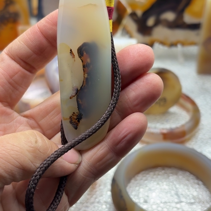 玛瑙/玉髓合金珠宝奇石