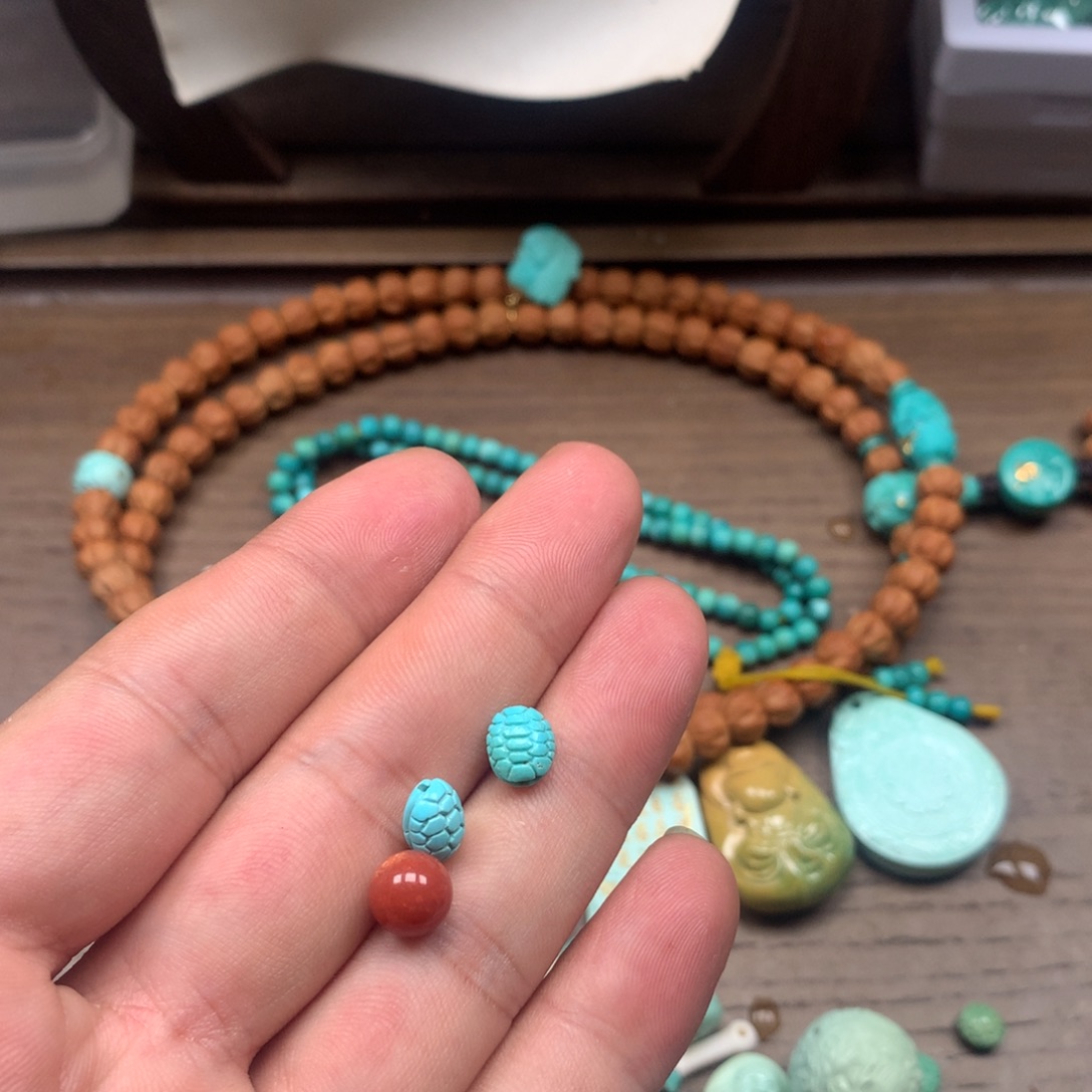 南红玛瑙未镶嵌雕刻