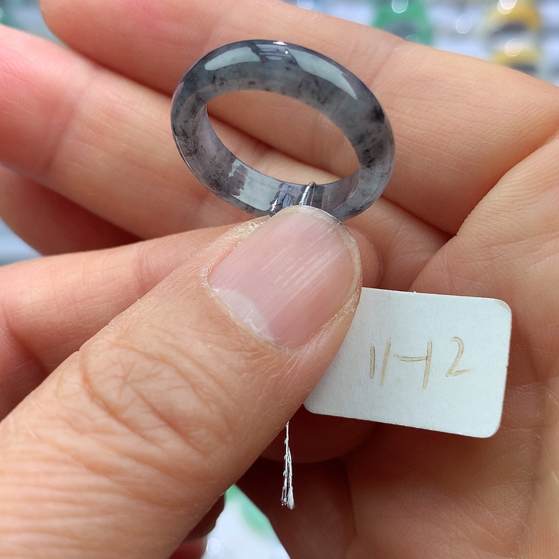 翡翠戒指未镶嵌11-12号