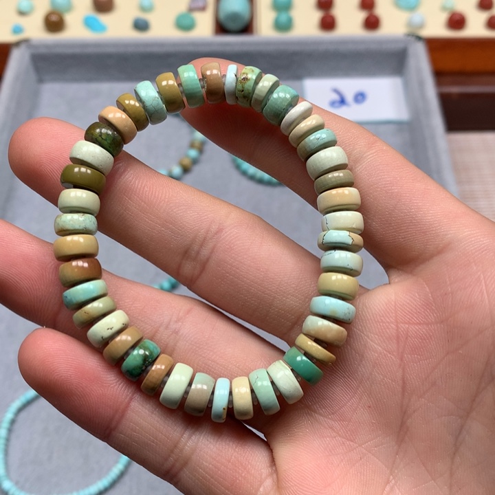 绿松石配饰未镶嵌