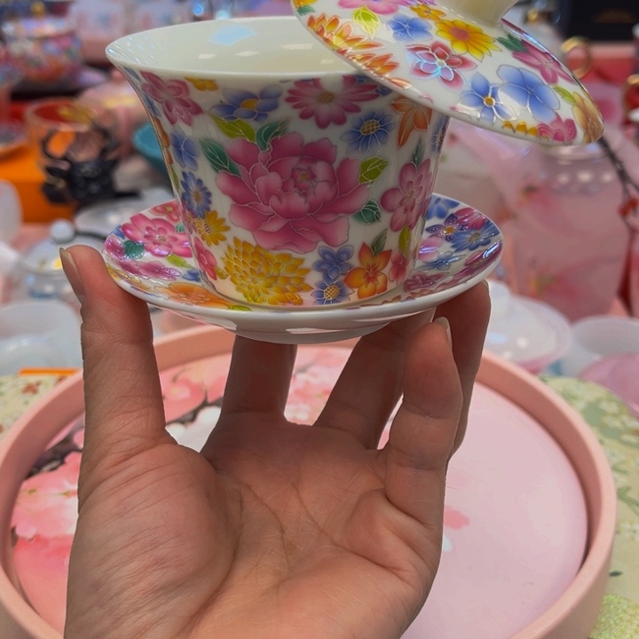 茶杯段泥根据小心翼翼小心翼翼中央音乐学院