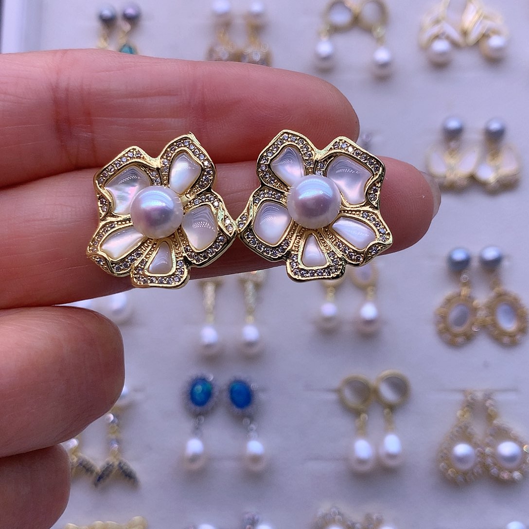 淡水珍珠耳饰合金