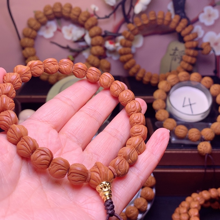 桃核手串一***那龙纹桃核