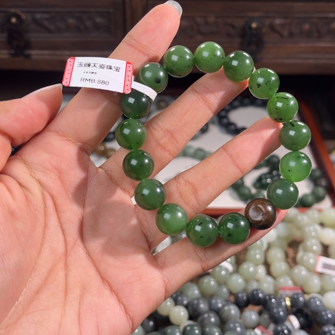 韧***良和田玉未镶嵌手链