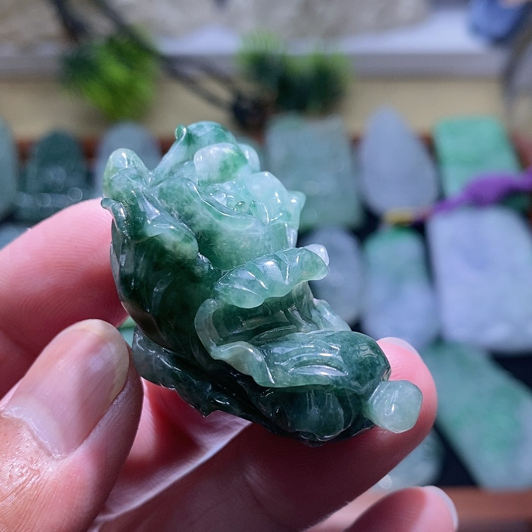 【闪购商品】翡翠未镶嵌颈饰111111111111