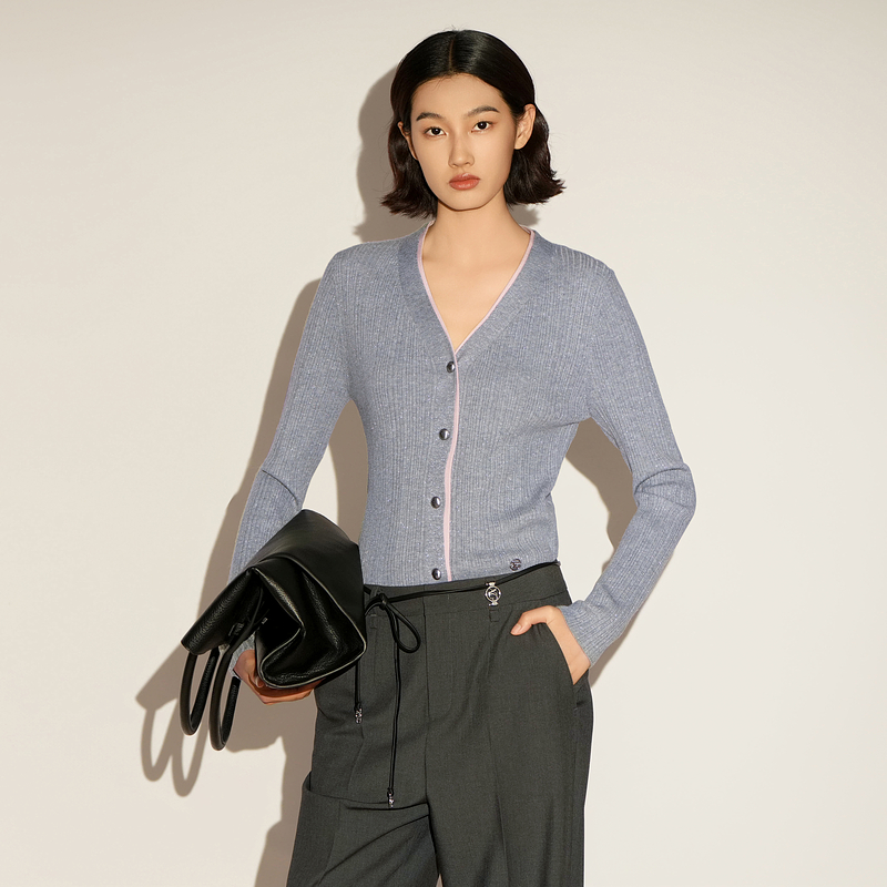 【1.4】毛针织衫XL111010A381