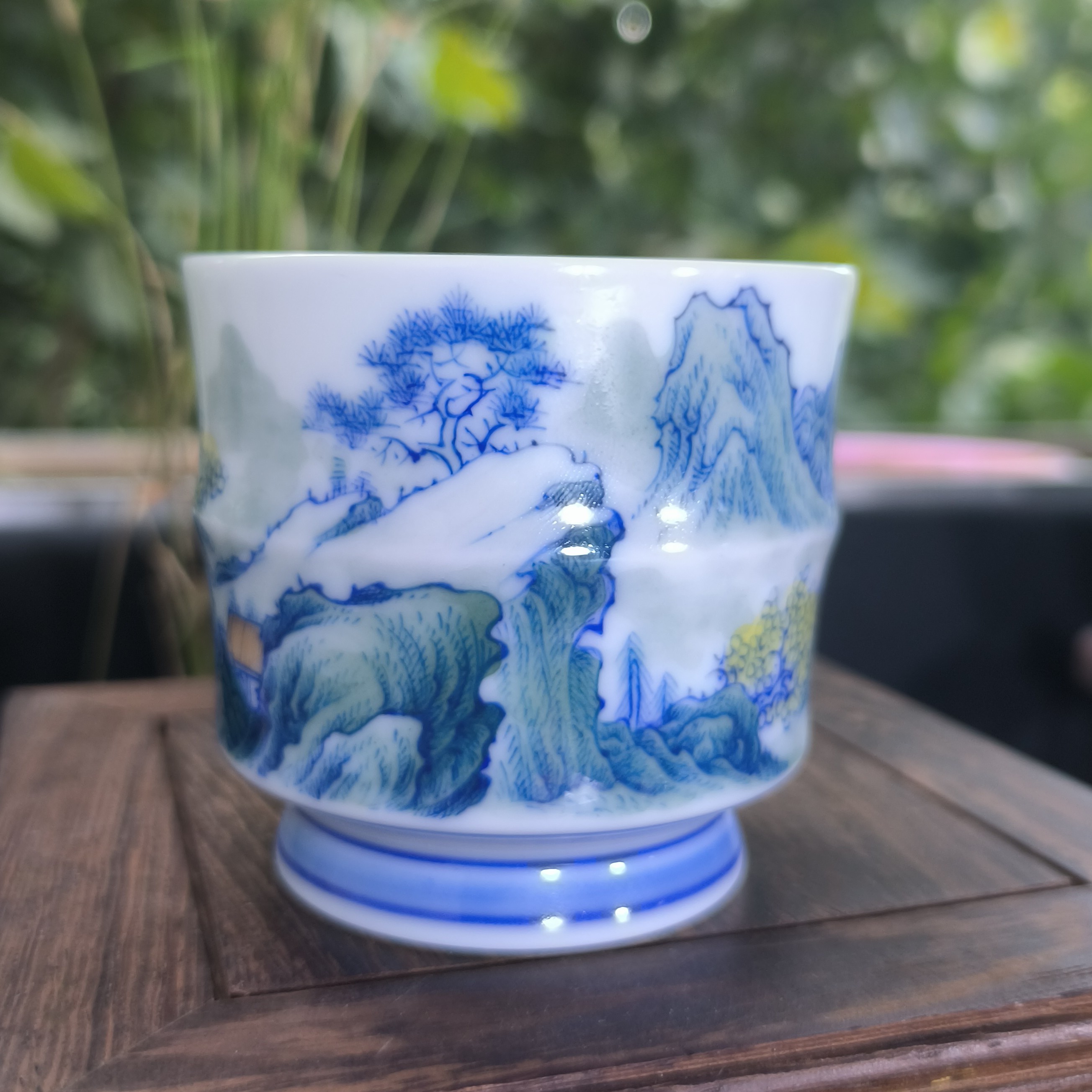 景德镇手工手绘青绿山水竹节杯