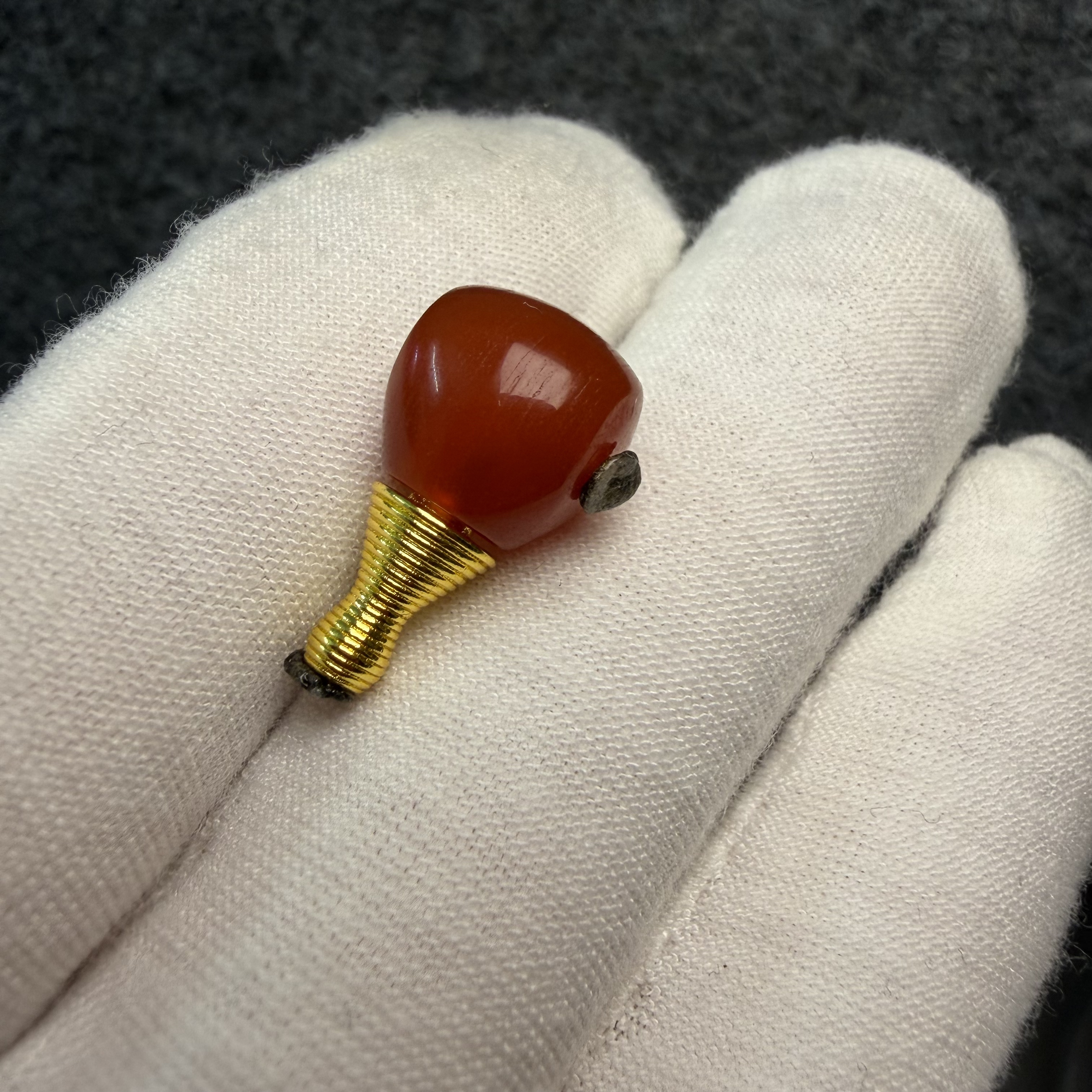 南红 玛瑙榫卯三通 微微瑕疵 不影响佩戴 直径10 