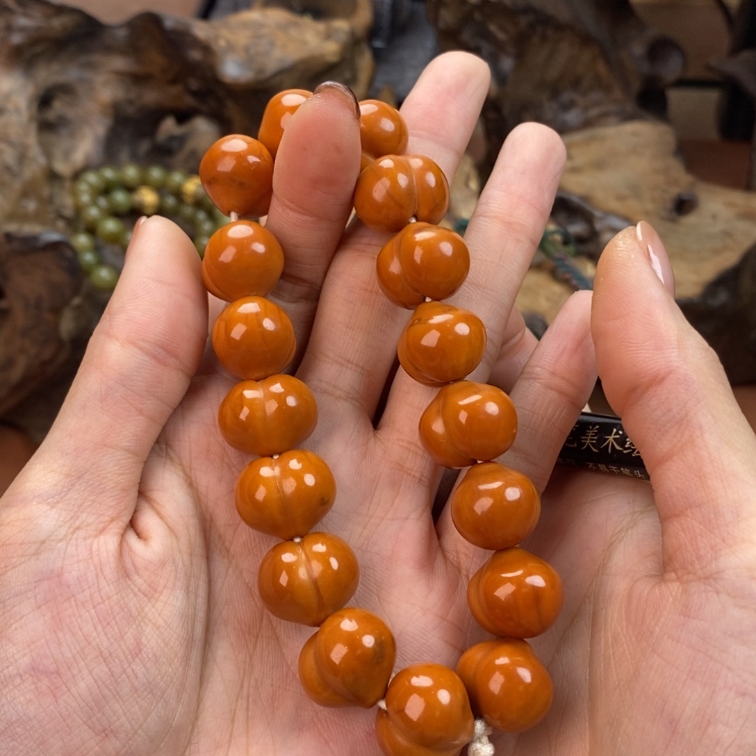 y***1和田玉未镶嵌颈饰